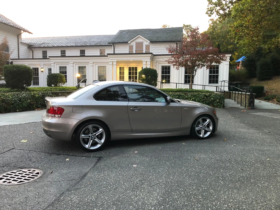 2008 BMW E82 135i & 135is - Image 11 of 31