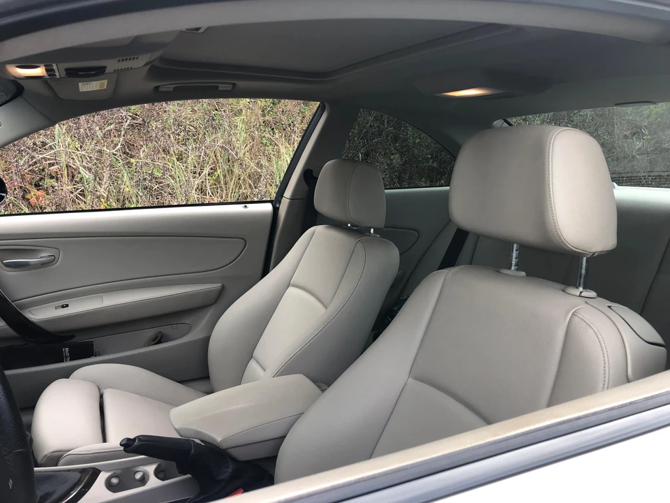 2008 BMW E82 135i & 135is - Image 27 of 31