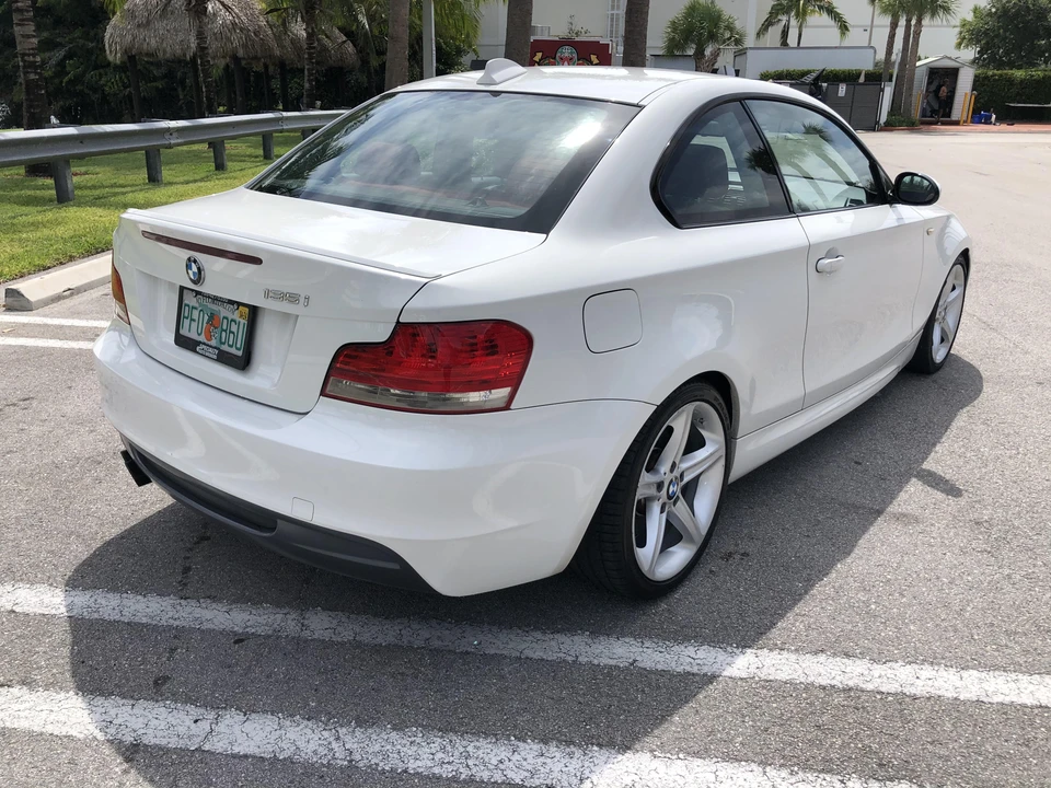 2008 BMW E82 135i & 135is - Image 15 of 31