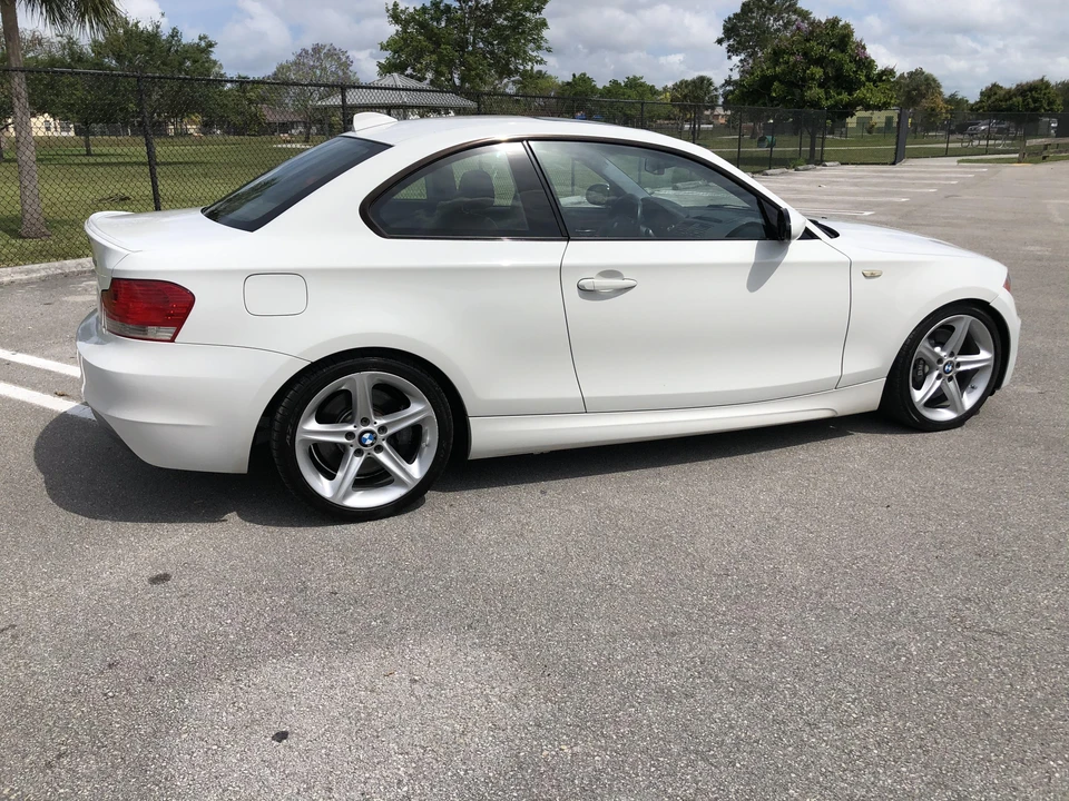 2008 BMW E82 135i & 135is - Image 19 of 31