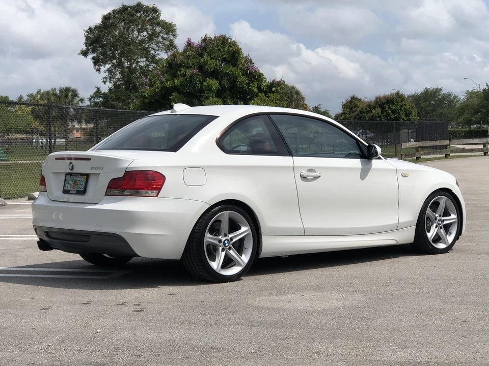 2008 BMW E82 135i & 135is - Image 18 of 31