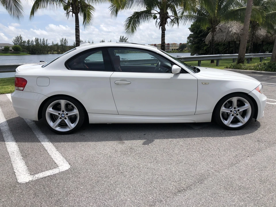 2008 BMW E82 135i & 135is - Image 20 of 31