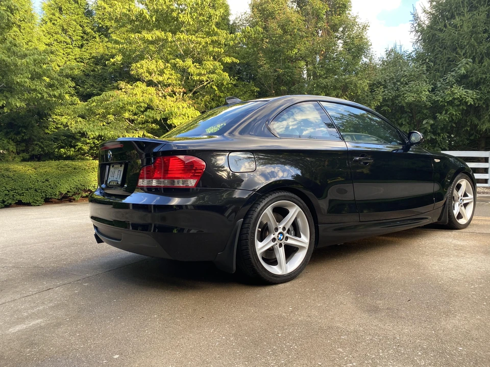 2008 BMW E82 135i & 135is - Image 27 of 31