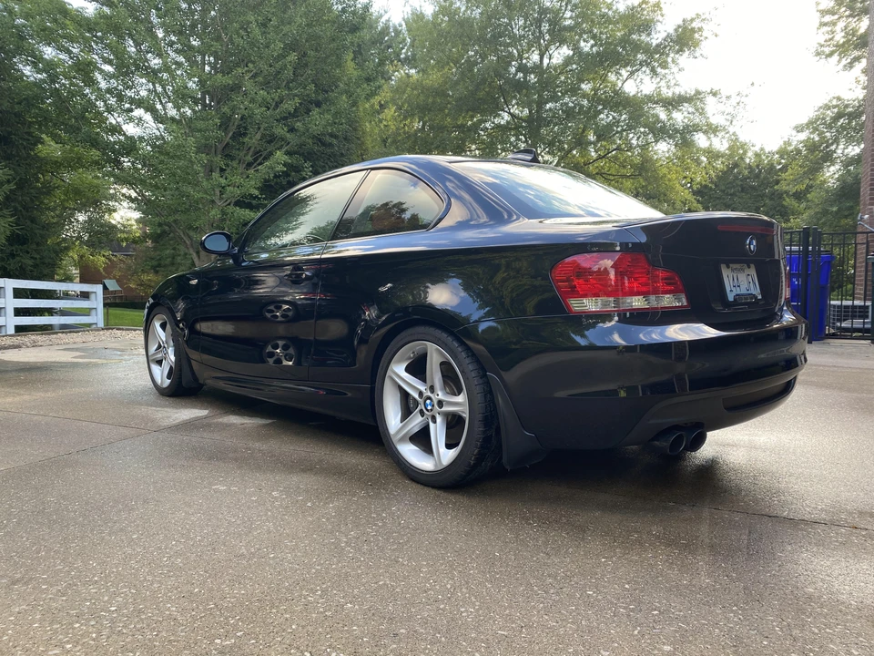 2008 BMW E82 135i & 135is - Image 15 of 31