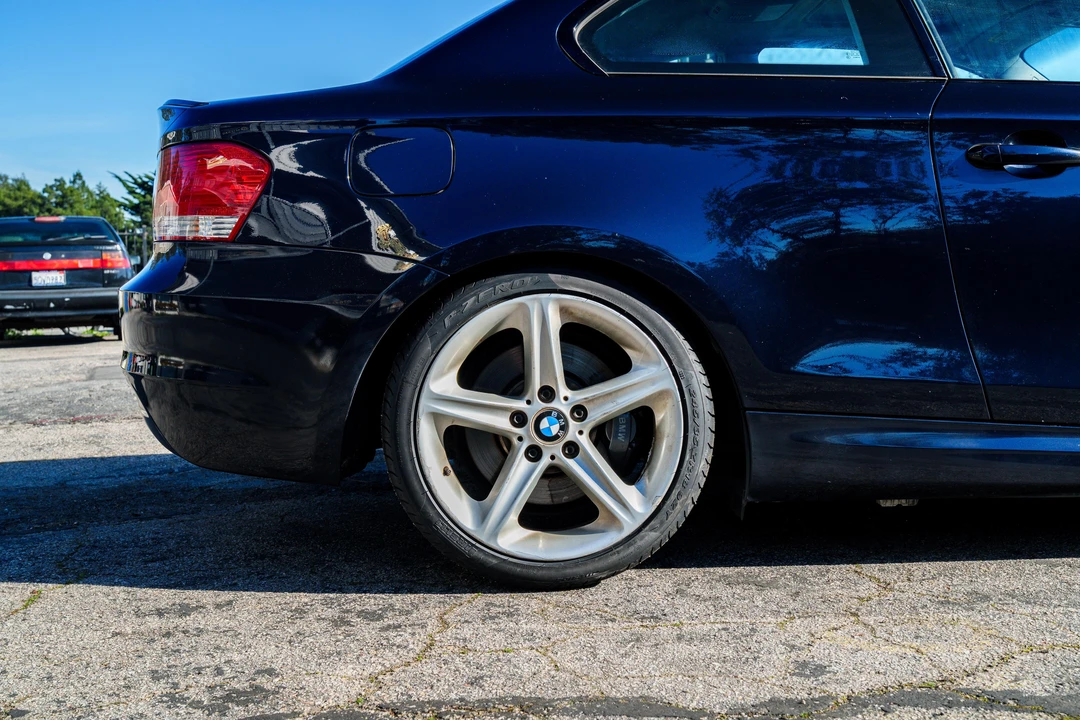 2008 BMW E82 135i & 135is - Image 30 of 31