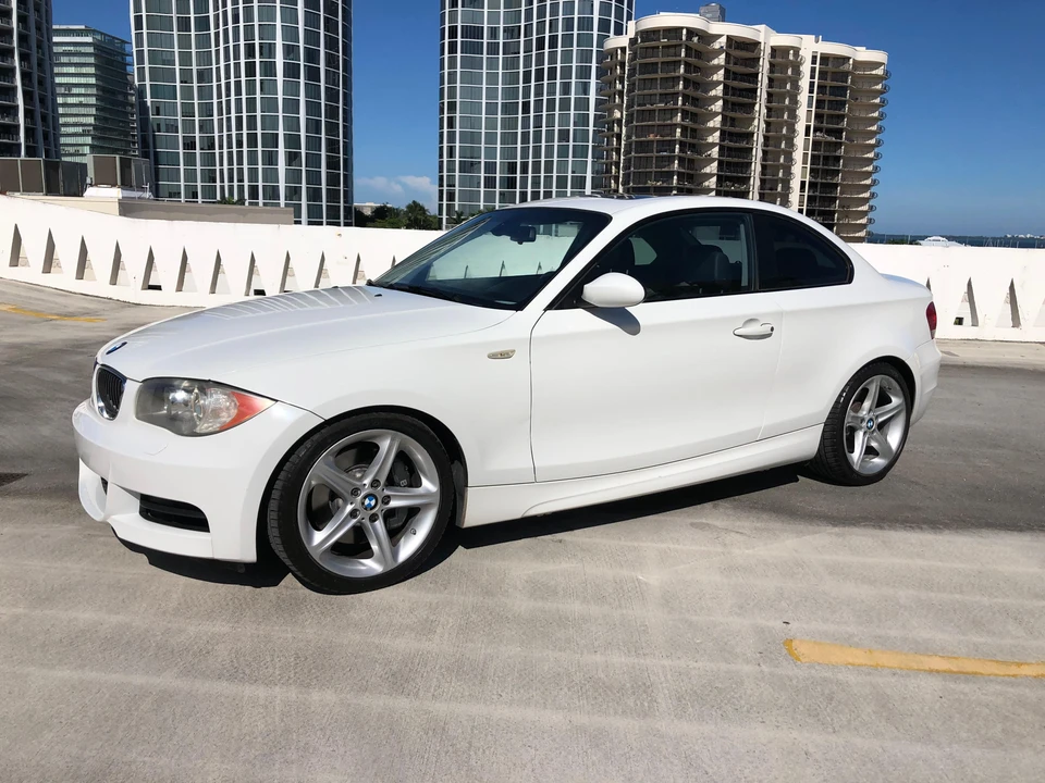 2008 BMW E82 135i & 135is - Image 13 of 31