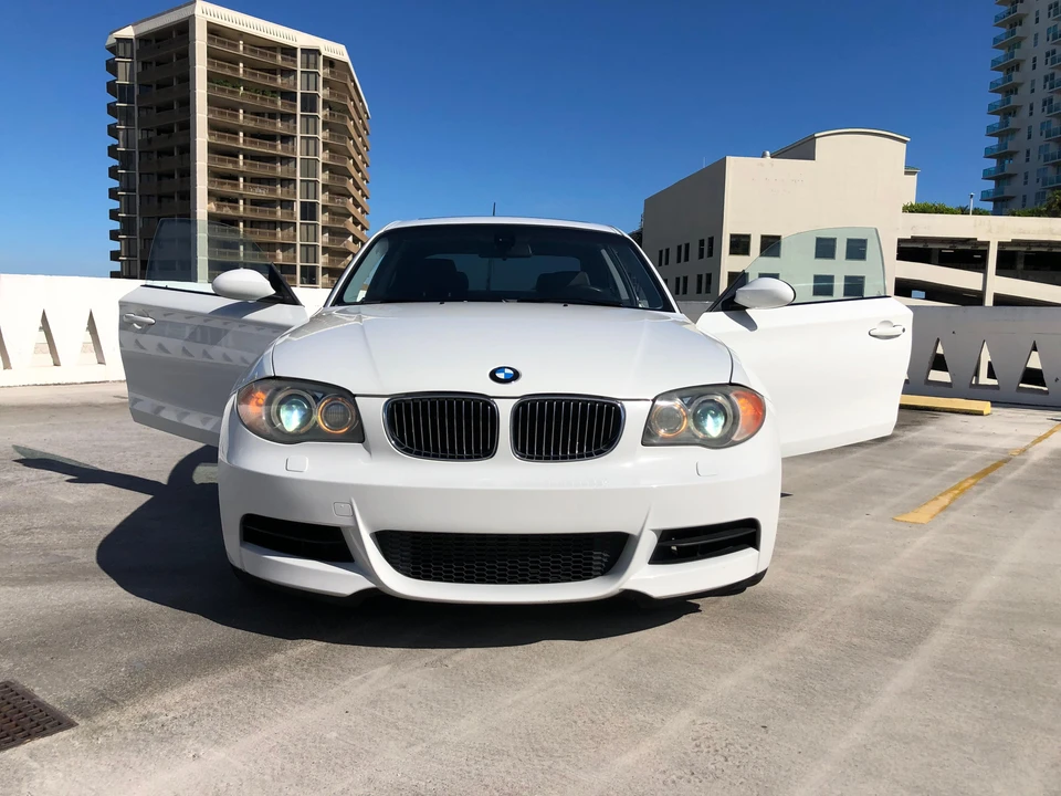 2008 BMW E82 135i & 135is - Image 7 of 31