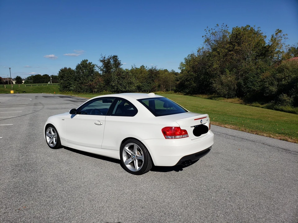 2008 BMW E82 135i & 135is - Image 14 of 31