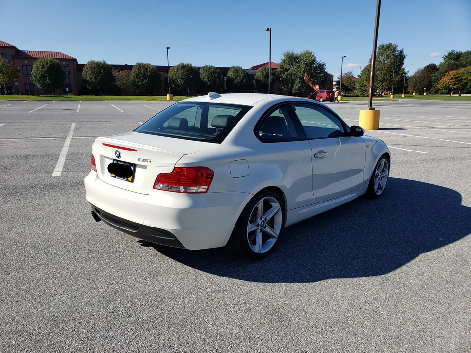 2008 BMW E82 135i & 135is - Image 22 of 31