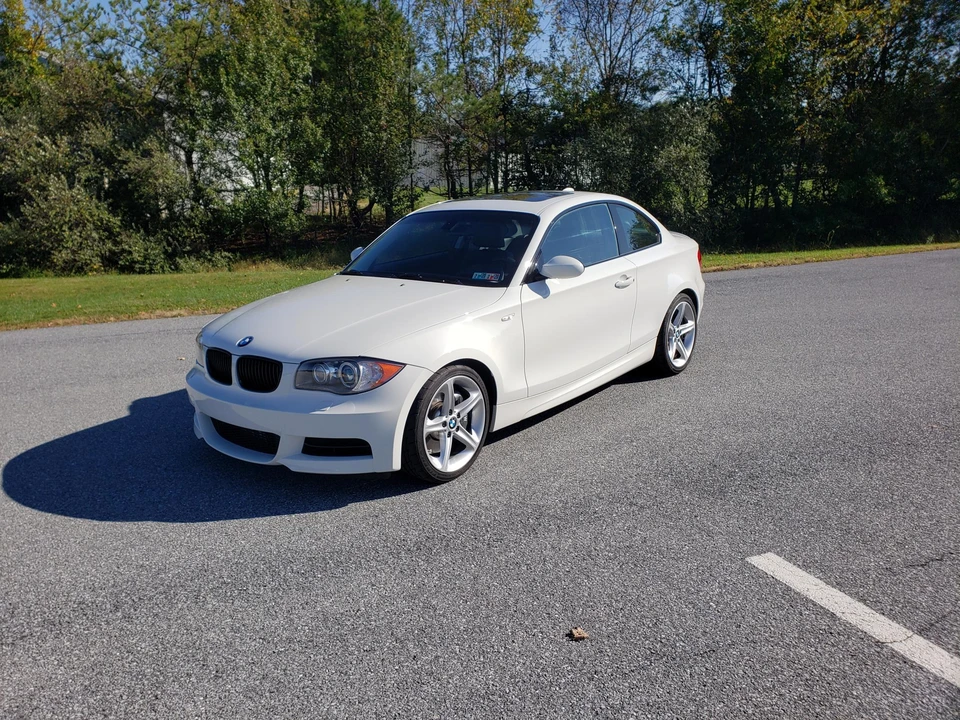 2008 BMW E82 135i & 135is - Image 10 of 31