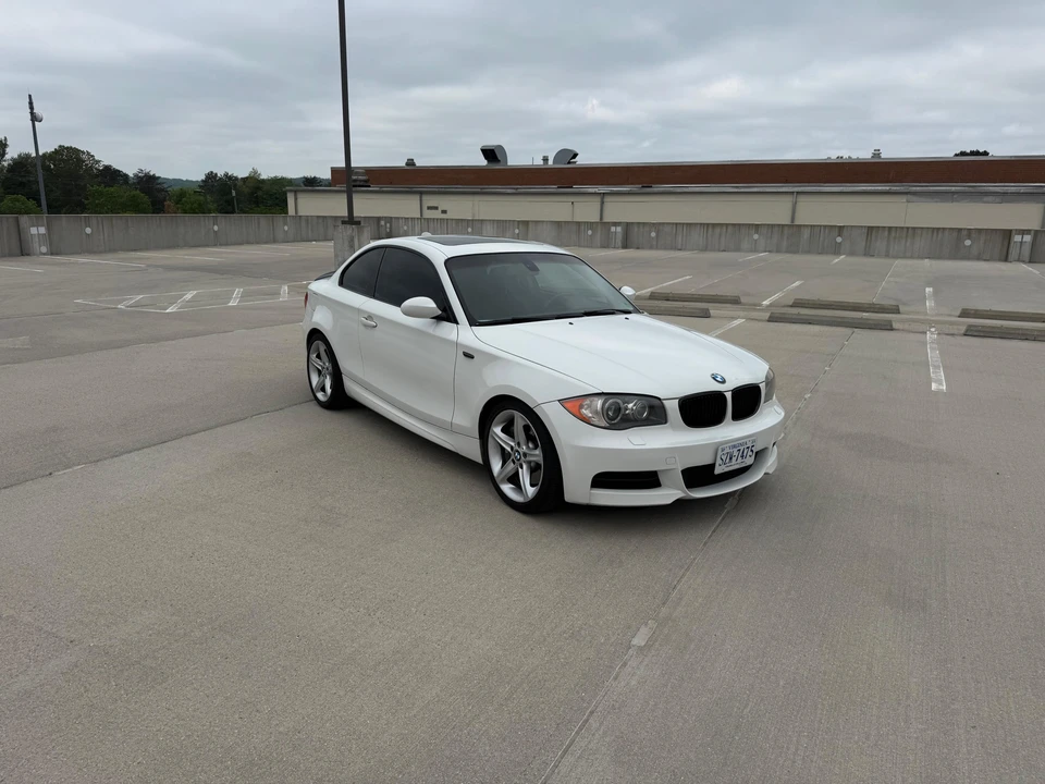 2008 BMW E82 135i & 135is - Image 12 of 31