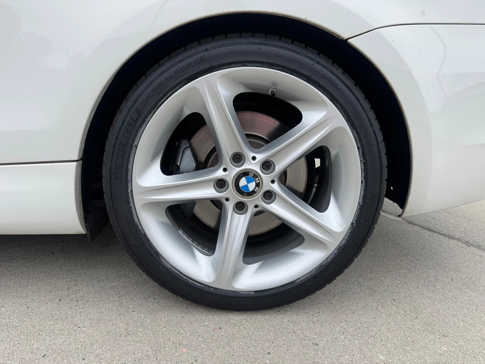 2008 BMW E82 135i & 135is - Image 25 of 31