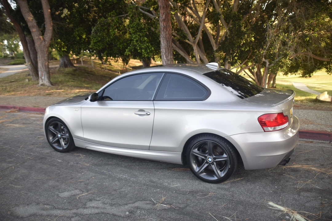 2008 BMW E82 135i & 135is - Image 11 of 31