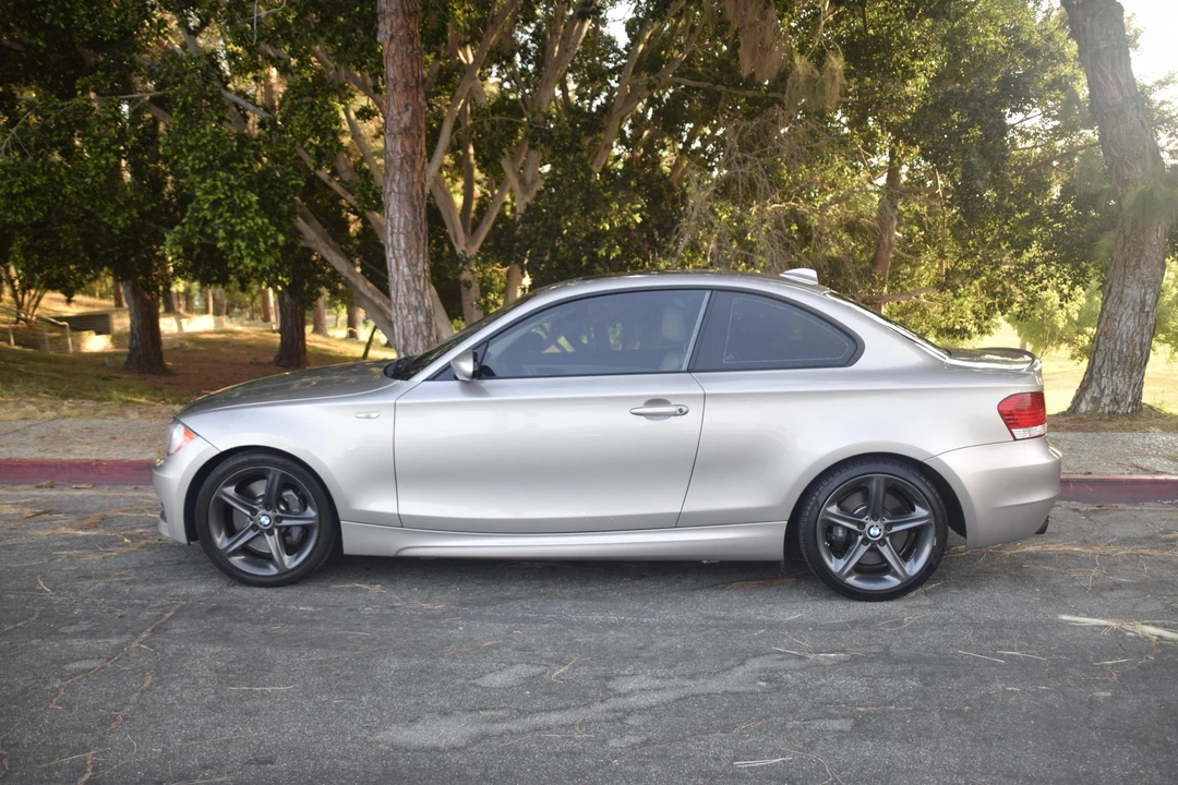 2008 BMW E82 135i & 135is - Image 10 of 31