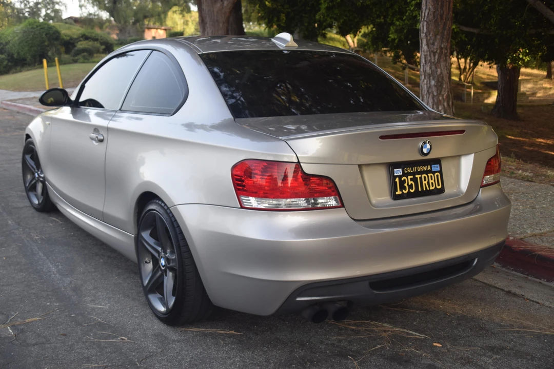 2008 BMW E82 135i & 135is - Image 14 of 31