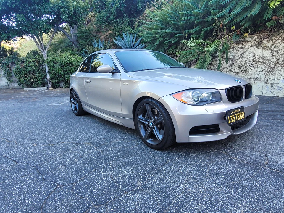 2008 BMW E82 135i & 135is - Image 23 of 31