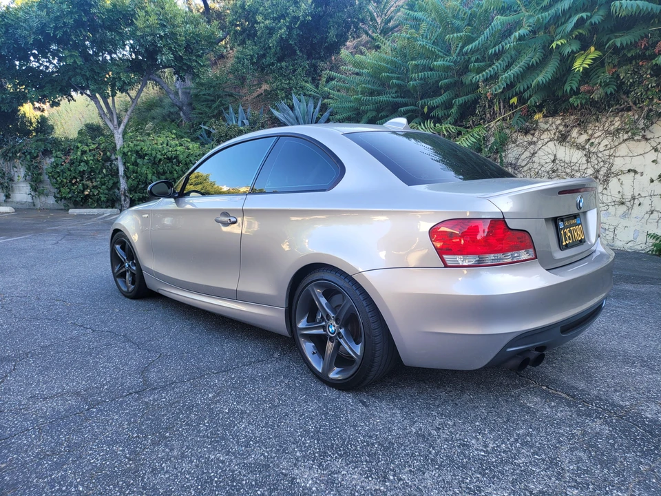 2008 BMW E82 135i & 135is - Image 12 of 31