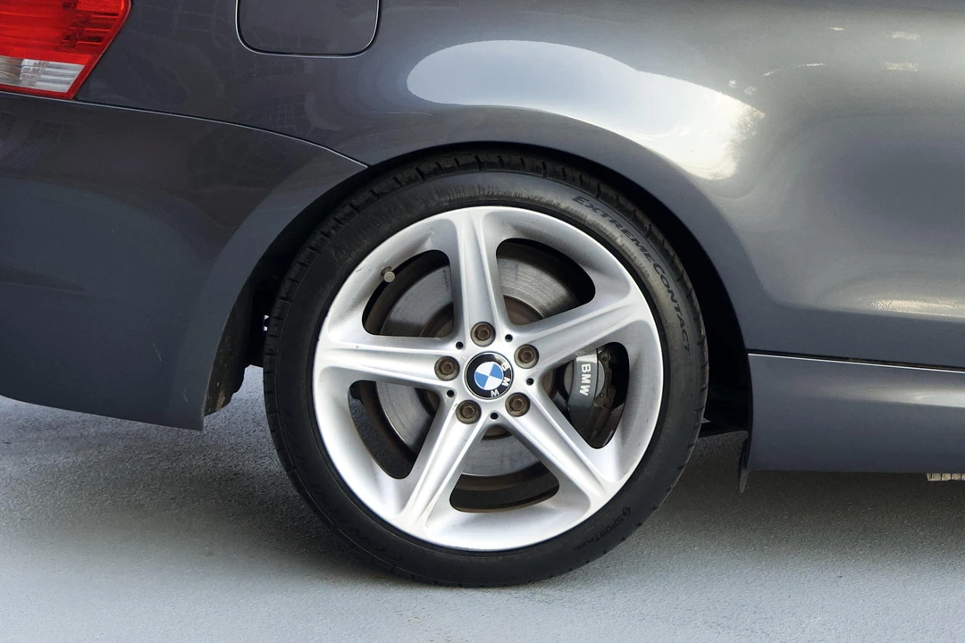 2008 BMW E82 135i & 135is - Image 31 of 31
