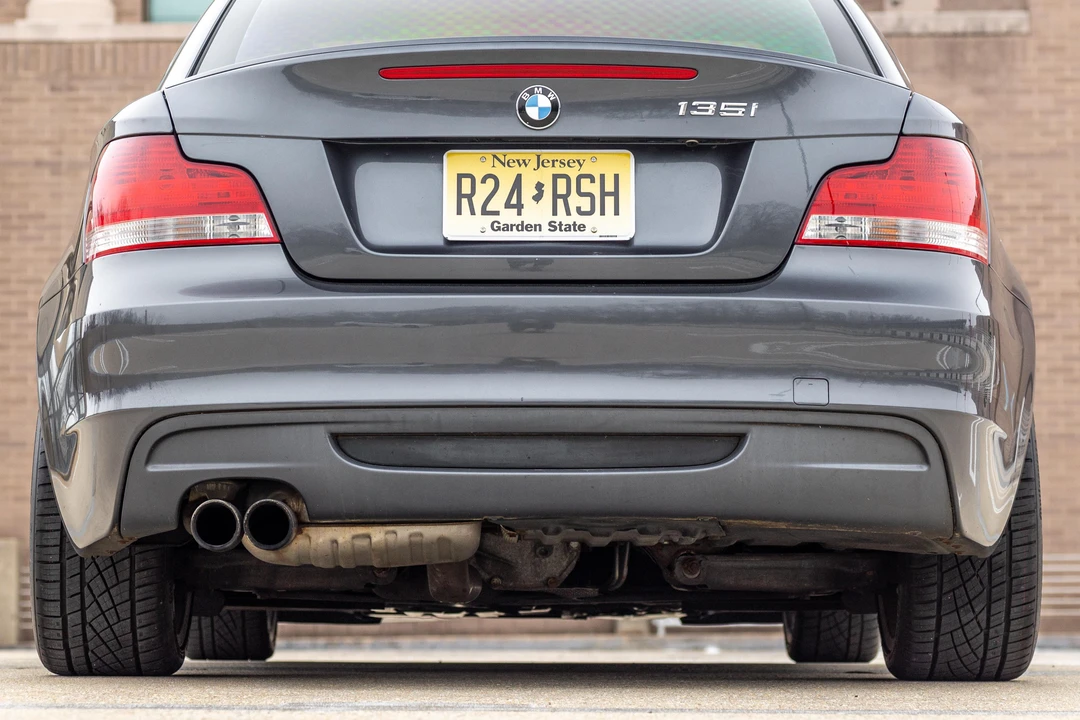 2008 BMW E82 135i & 135is - Image 24 of 31