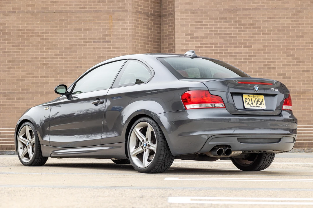 2008 BMW E82 135i & 135is - Image 14 of 31