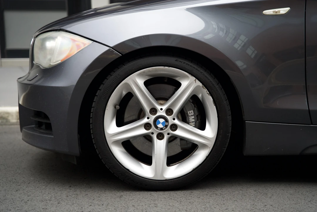 2008 BMW E82 135i & 135is - Image 28 of 31