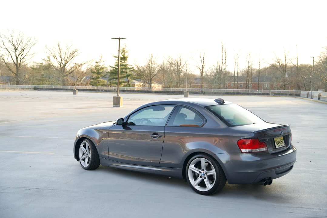 2008 BMW E82 135i & 135is - Image 13 of 31