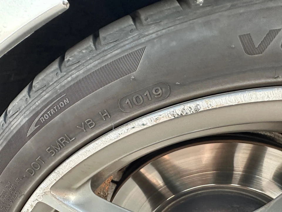 2008 BMW E82 135i & 135is - Image 31 of 31