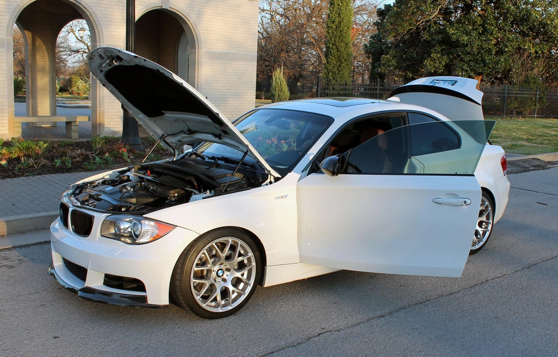 2008 BMW E82 135i & 135is - Image 22 of 31