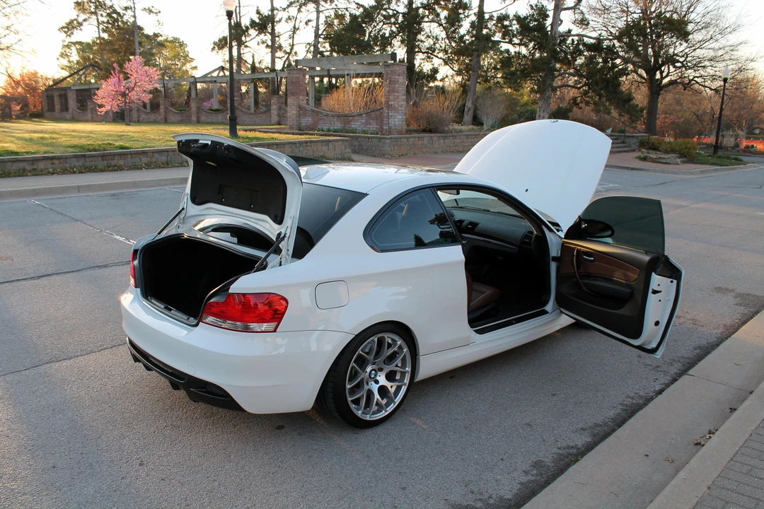 2008 BMW E82 135i & 135is - Image 23 of 31