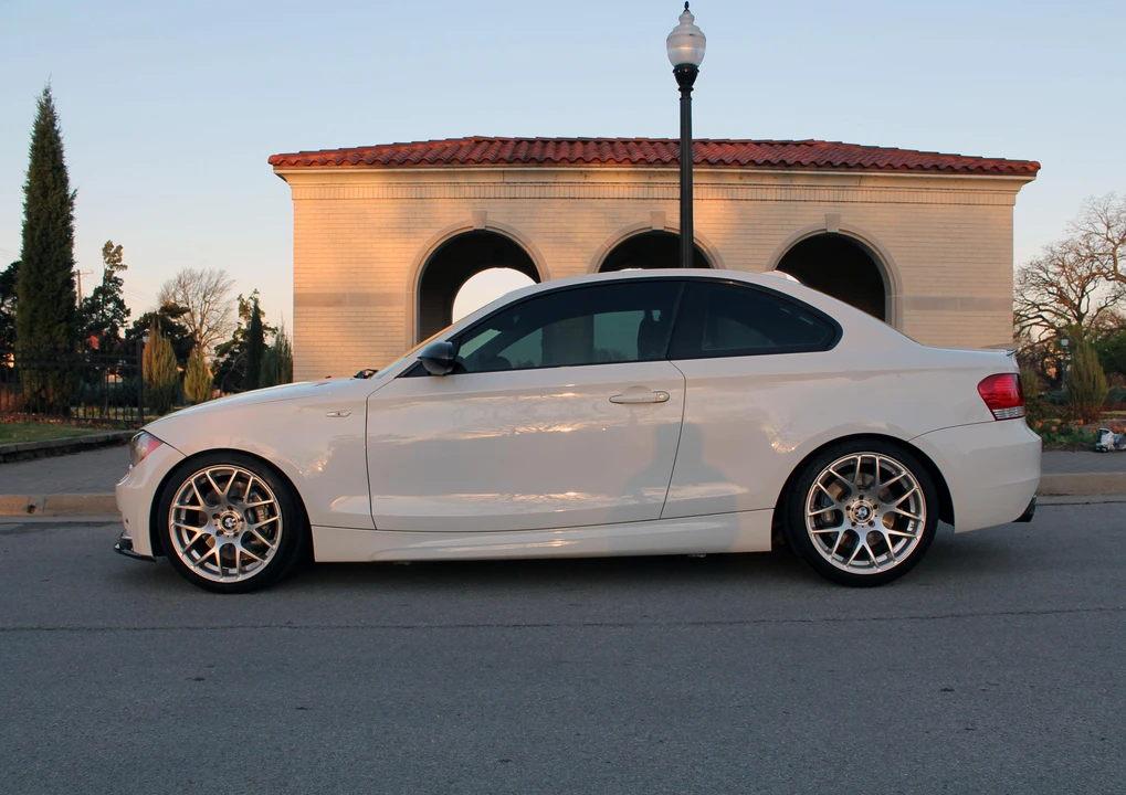 2008 BMW E82 135i & 135is - Image 12 of 31