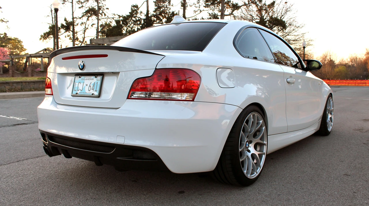 2008 BMW E82 135i & 135is - Image 16 of 31
