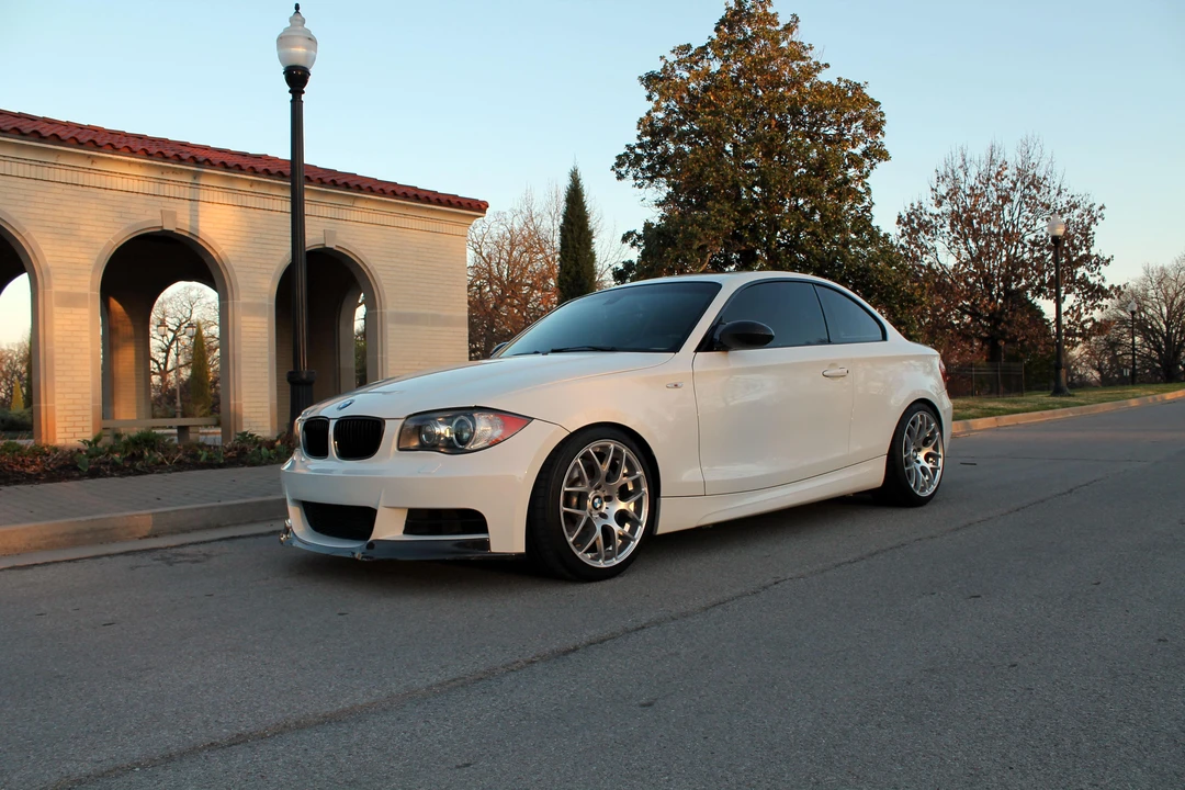 2008 BMW E82 135i & 135is - Image 10 of 31