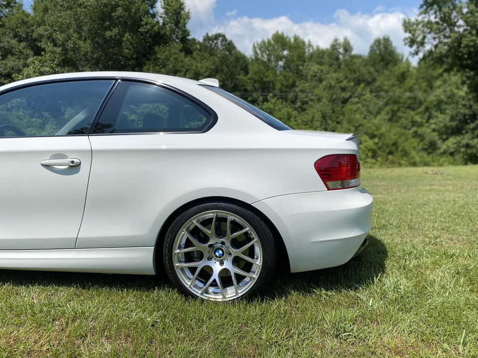 2008 BMW E82 135i & 135is - Image 24 of 31