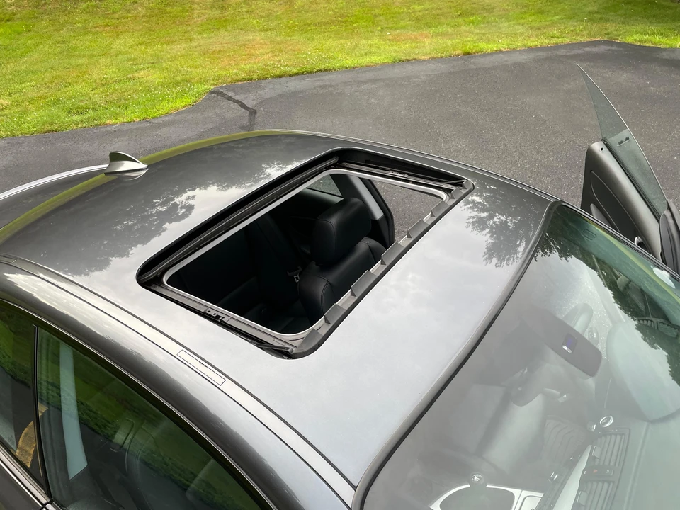2008 BMW E82 135i & 135is - Image 22 of 31