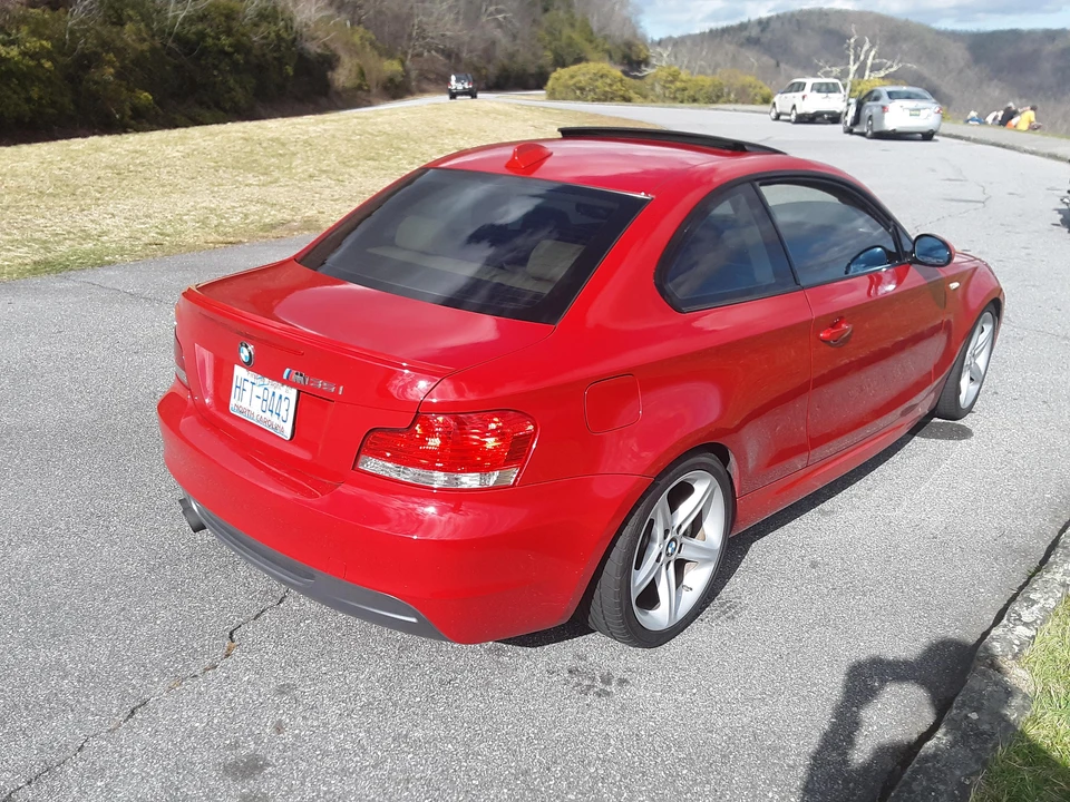 2008 BMW E82 135i & 135is - Image 13 of 31