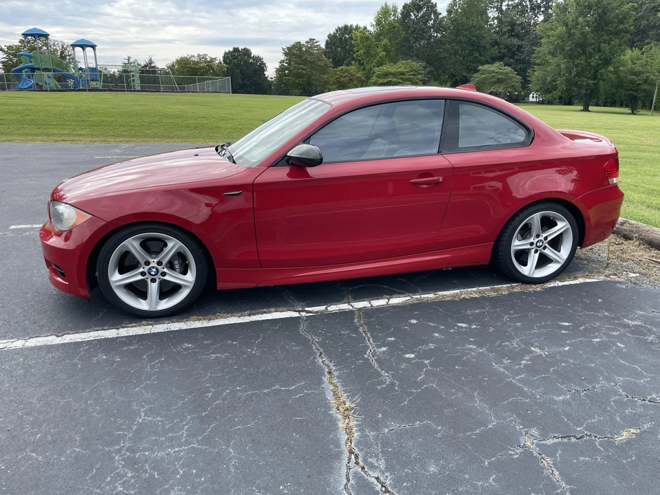 2008 BMW E82 135i & 135is - Image 7 of 31