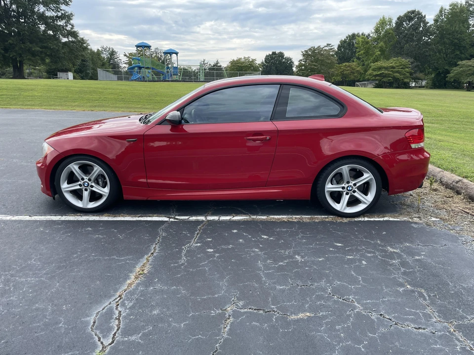 2008 BMW E82 135i & 135is - Image 9 of 31