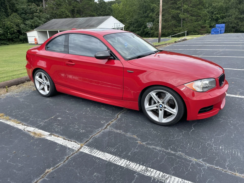 2008 BMW E82 135i & 135is - Image 14 of 31