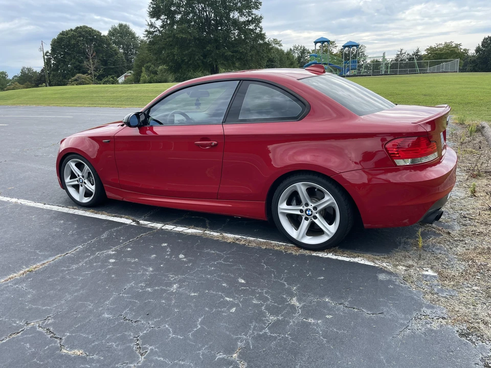 2008 BMW E82 135i & 135is - Image 10 of 31