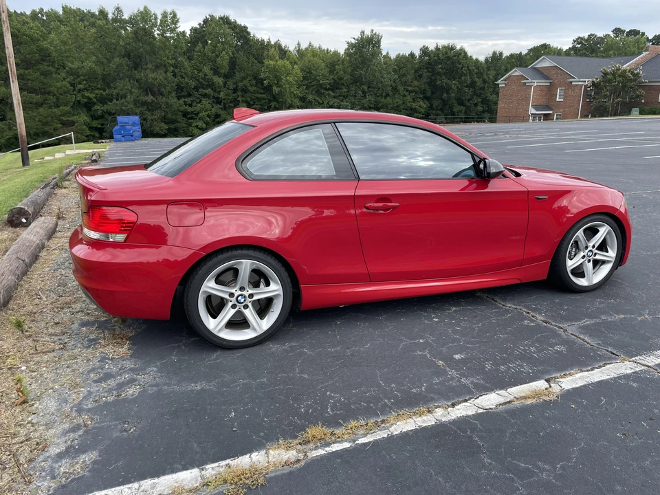 2008 BMW E82 135i & 135is - Image 13 of 31