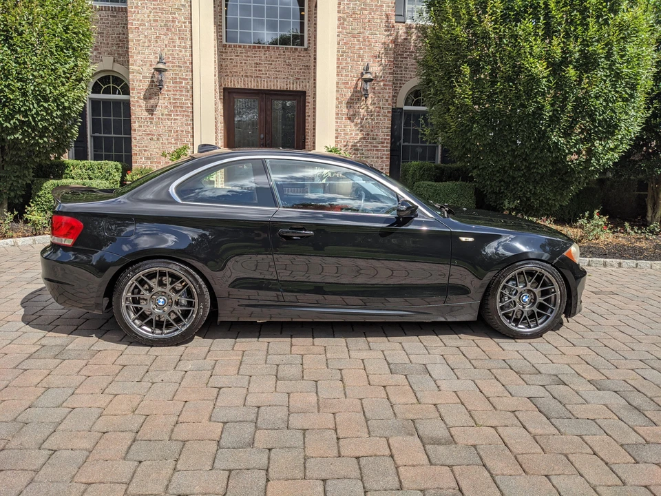 2008 BMW E82 135i & 135is - Image 21 of 31