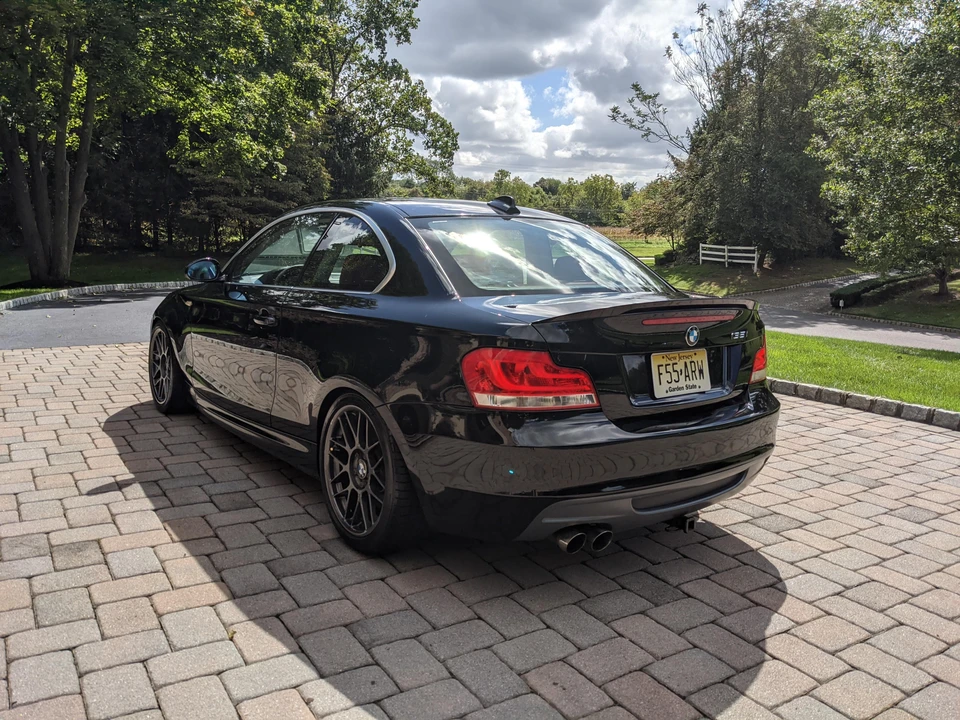 2008 BMW E82 135i & 135is - Image 14 of 31