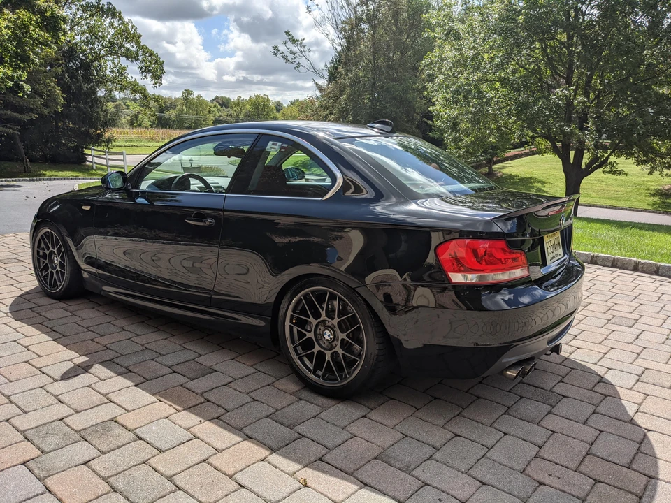 2008 BMW E82 135i & 135is - Image 13 of 31