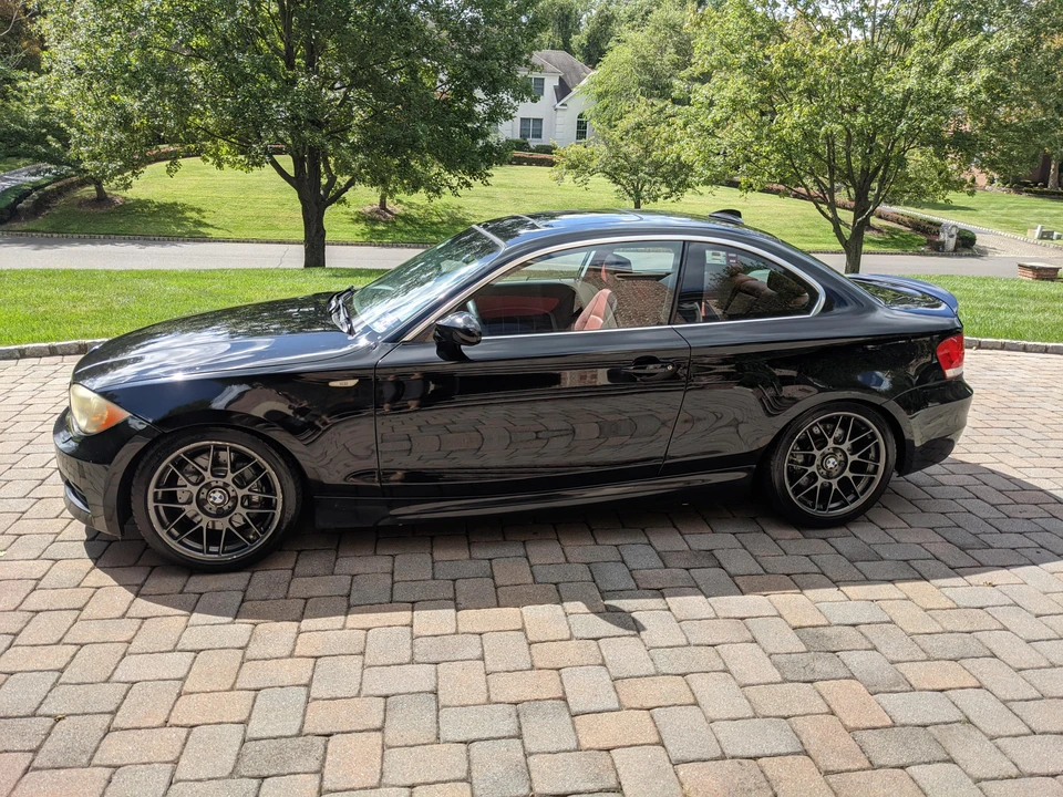2008 BMW E82 135i & 135is - Image 11 of 31