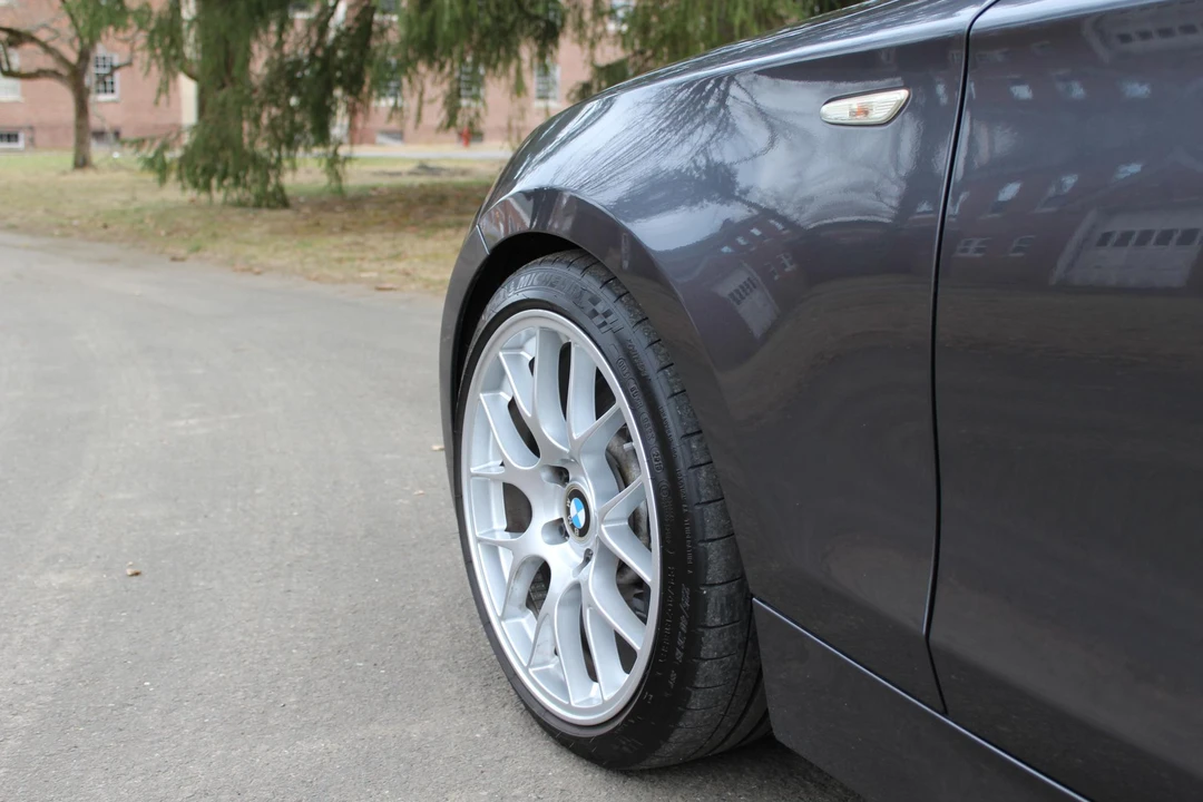 2008 BMW E82 135i & 135is - Image 27 of 31