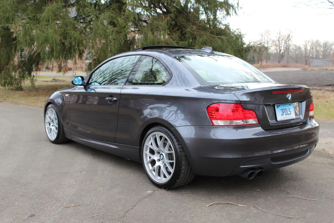 2008 BMW E82 135i & 135is - Image 17 of 31