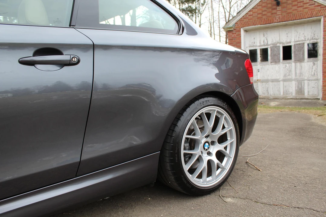 2008 BMW E82 135i & 135is - Image 28 of 31