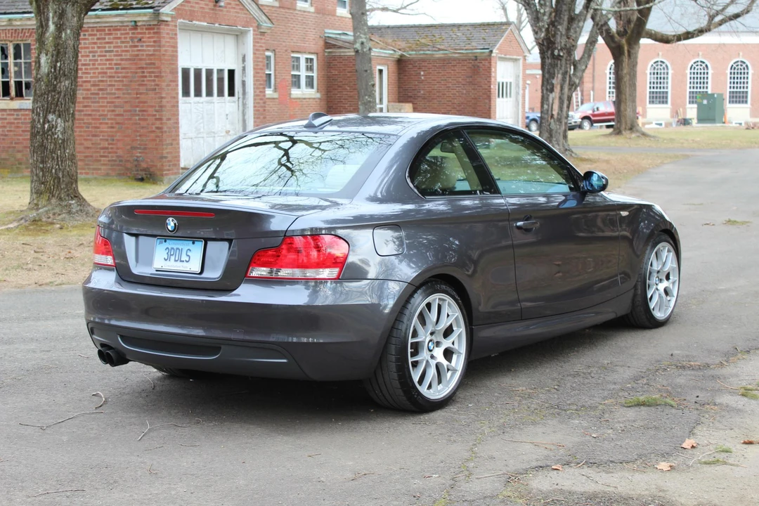 2008 BMW E82 135i & 135is - Image 21 of 31