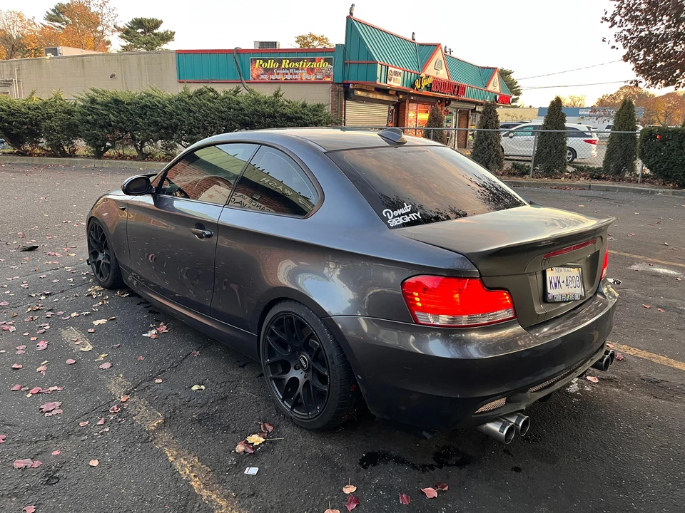 2008 BMW E82 135i & 135is - Image 9 of 31