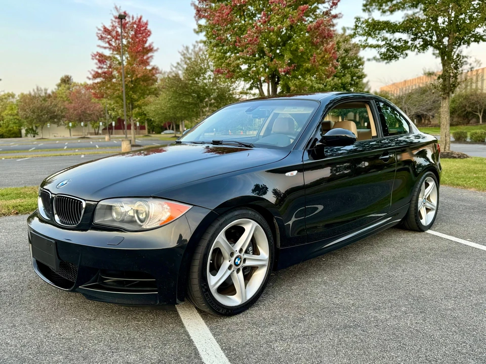 2008 BMW E82 135i & 135is - Image 14 of 31